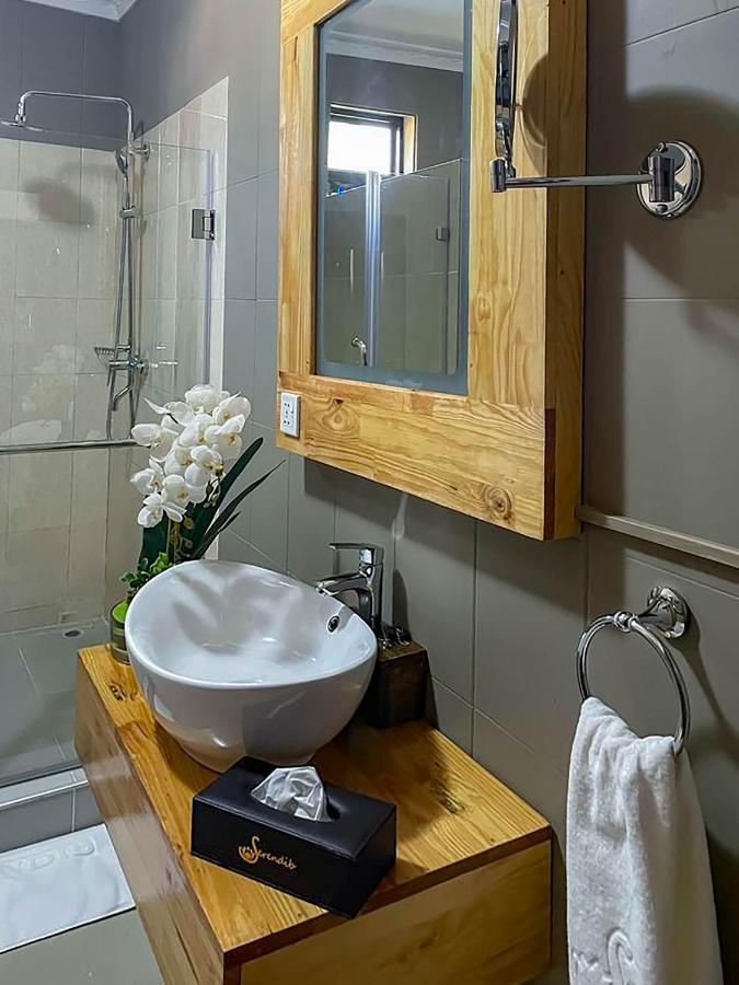 Bamboo Boutique Hotel Лілонґве Екстер'єр фото
